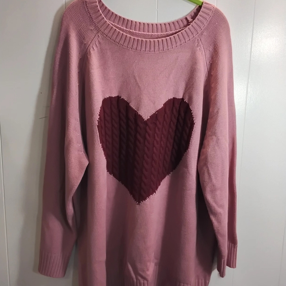 BloomChic Pink Sweater with Heart Design - Picture 1 of 3